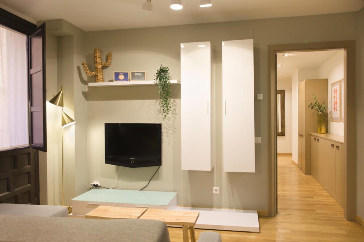 Apartamento Palacio Descalzos ตูเดลา ภายนอก รูปภาพ